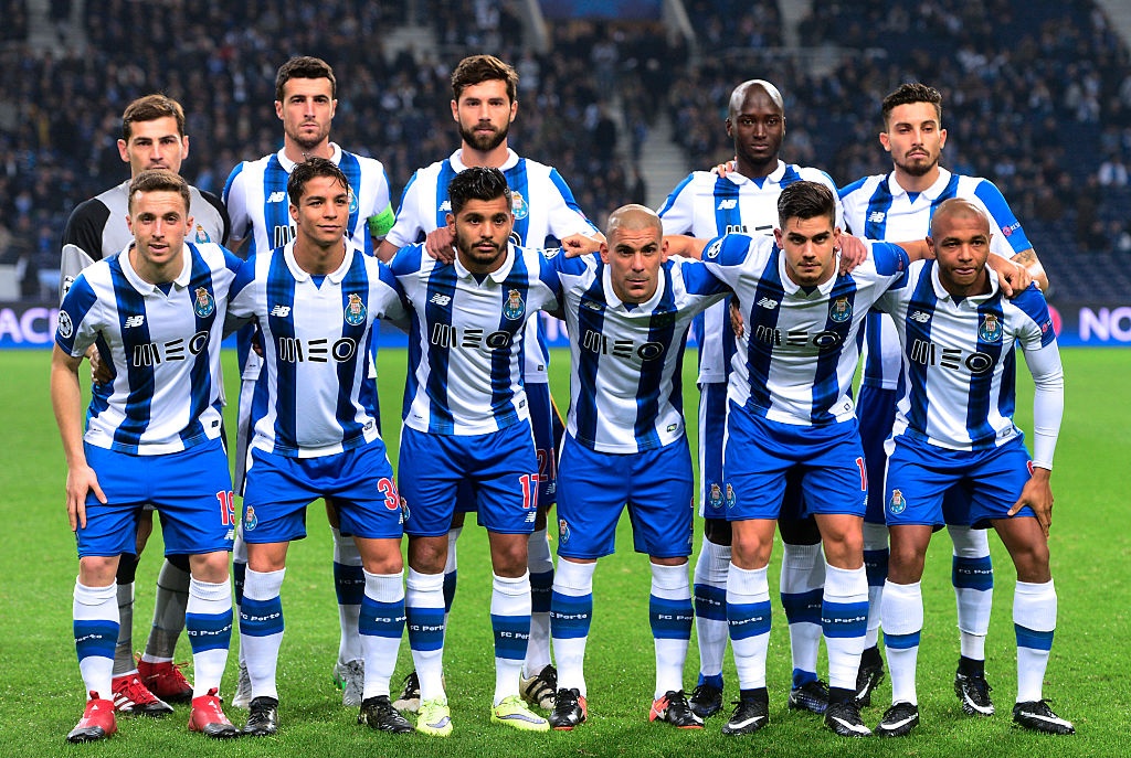 leicester thua tran dau tien o cup C1 anh 2