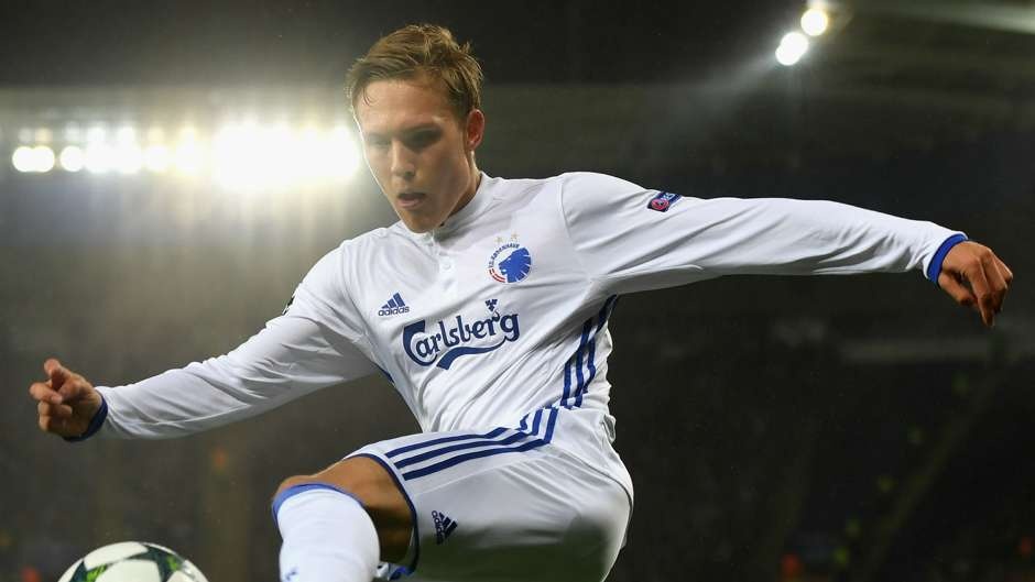 doi hinh tieu bieu vong bang Champions League anh 3