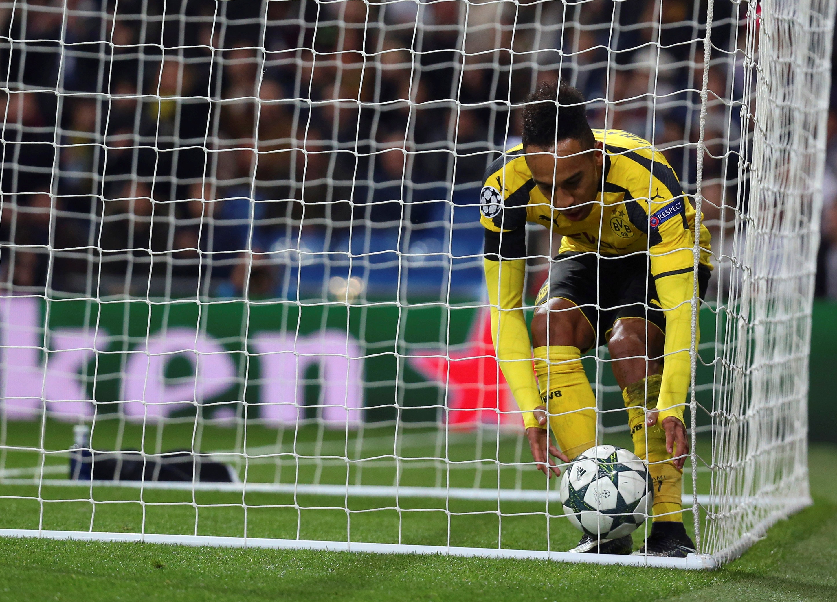 reus ghi ban giup dortmund xep tren real anh 8