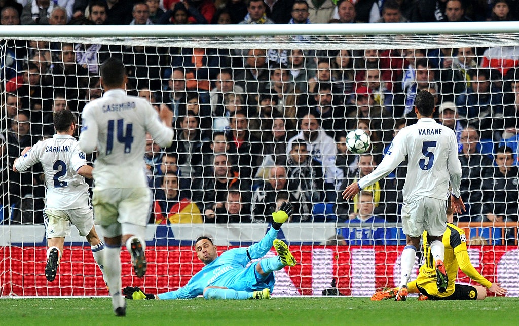 reus ghi ban giup dortmund xep tren real anh 9