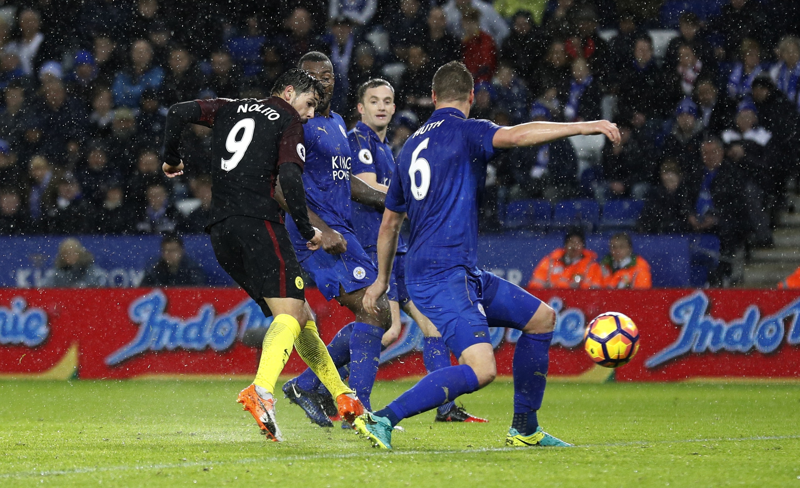 Leicester thang Man City 4-2 anh 14