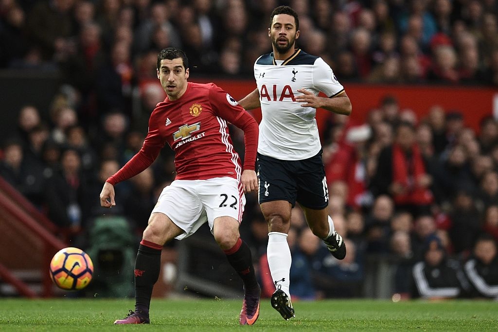 mkhitaryan di vao lich su giai Ngoai hang anh 2
