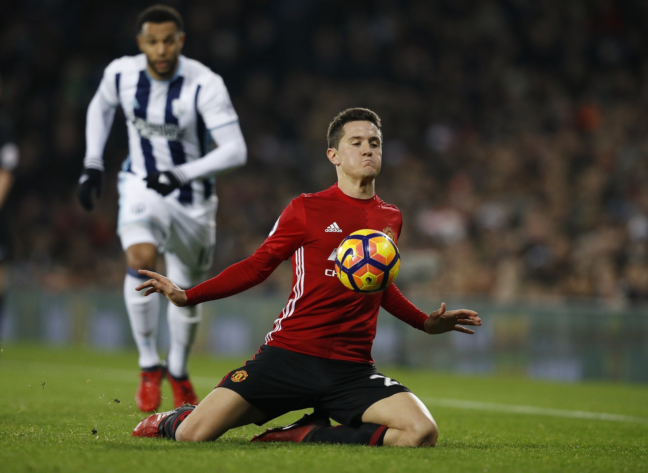 ibra làm lingard sợ phát khiếp khi ăn mừng ảnh 6 ibra lam lingard so phat khiep khi an mung anh 6