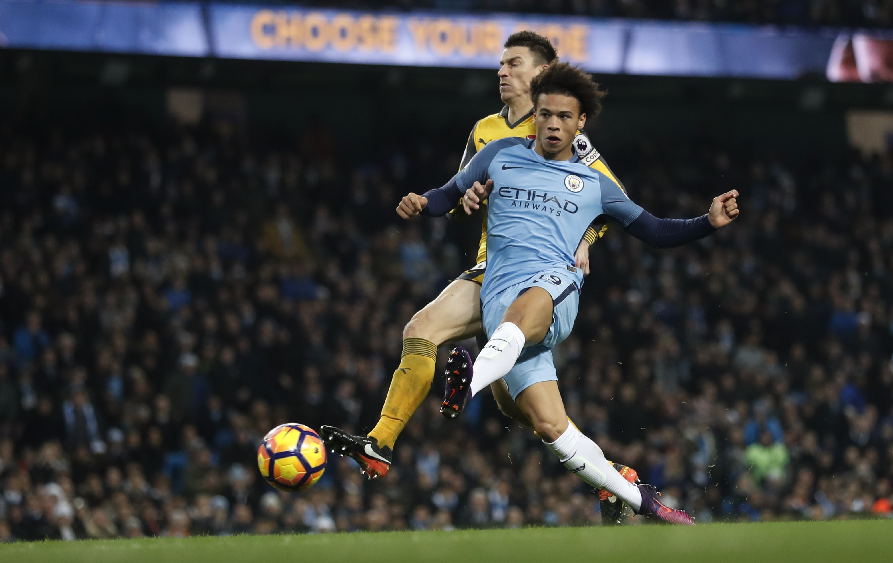 arsenal tut xuong thu tu sau tran thua man city anh 7