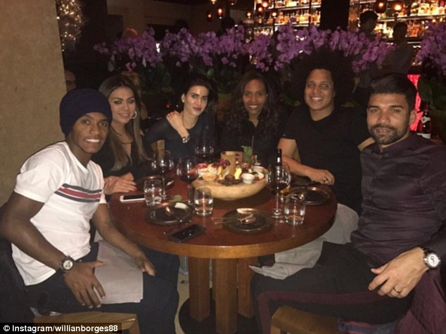 sao Chelsea bay khắp thế giới trong 3 ngày nghỉ ảnh 6 sao Chelsea bay khap the gioi trong 3 ngay nghi anh 6