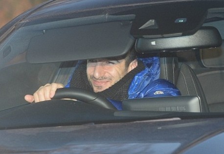 Mkhitaryan tuoi cuoi tro lai tap luyen cung dong doi hinh anh