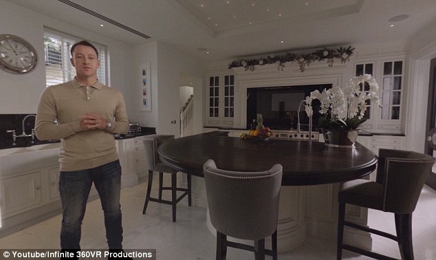 terry dạy bóng đá qua công nghệ thực tế ảo ảnh 3 terry day bong da qua cong nghe thuc te ao anh 3