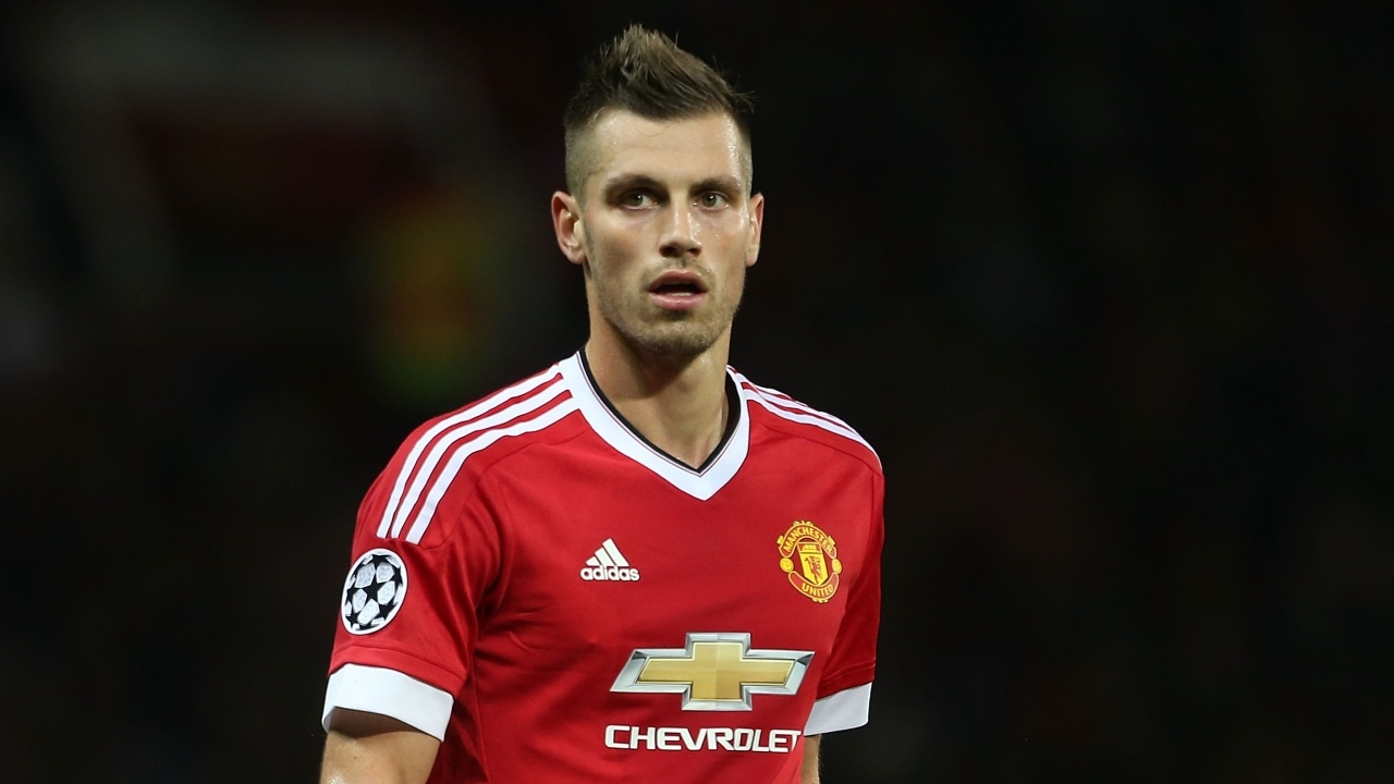 Chuyen nhuong 23/12: Mourinho cho phep Schneiderlin ra di hinh anh