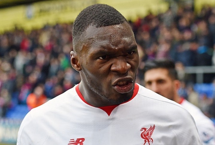 'Loi nguyen' Benteke lam moi huan luyen vien khiep so hinh anh