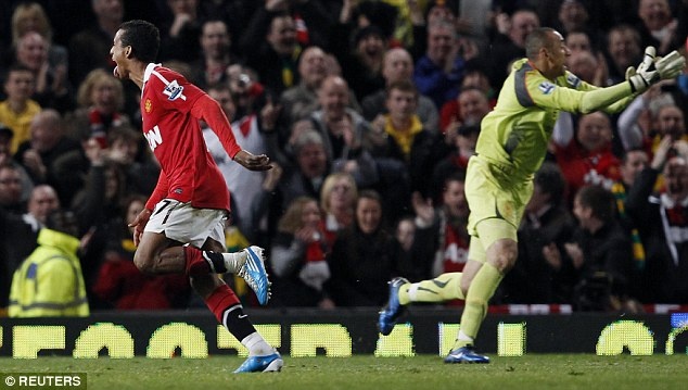 10 bàn thắng điên rồ nhất giải Ngoại hạng ảnh 2 10 ban thang dien ro nhat giai Ngoai hang anh 2