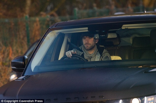 sao MU lai sieu xe den san tap anh 10