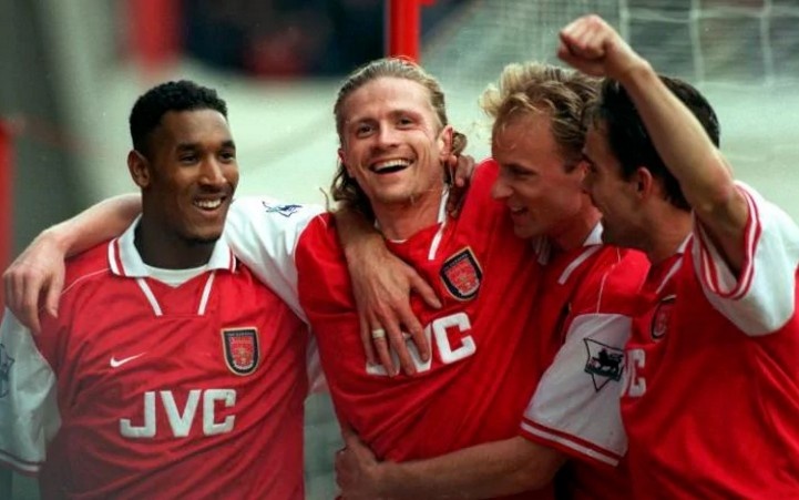 10 chuỗi thắng ấn tượng nhất Premier League ảnh 1 10 chuoi thang an tuong nhat Premier League anh 1