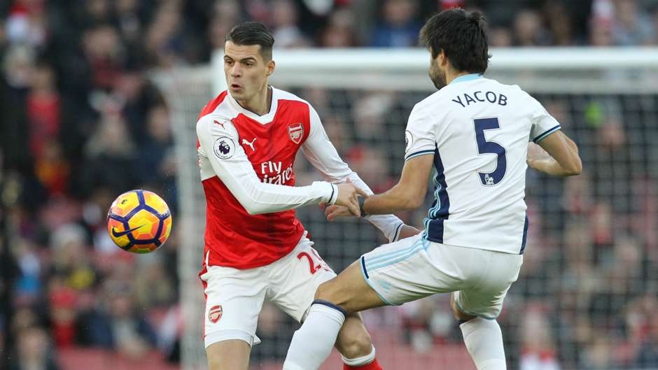 doi hinh tieu bieu vong 18 Premier League anh 7