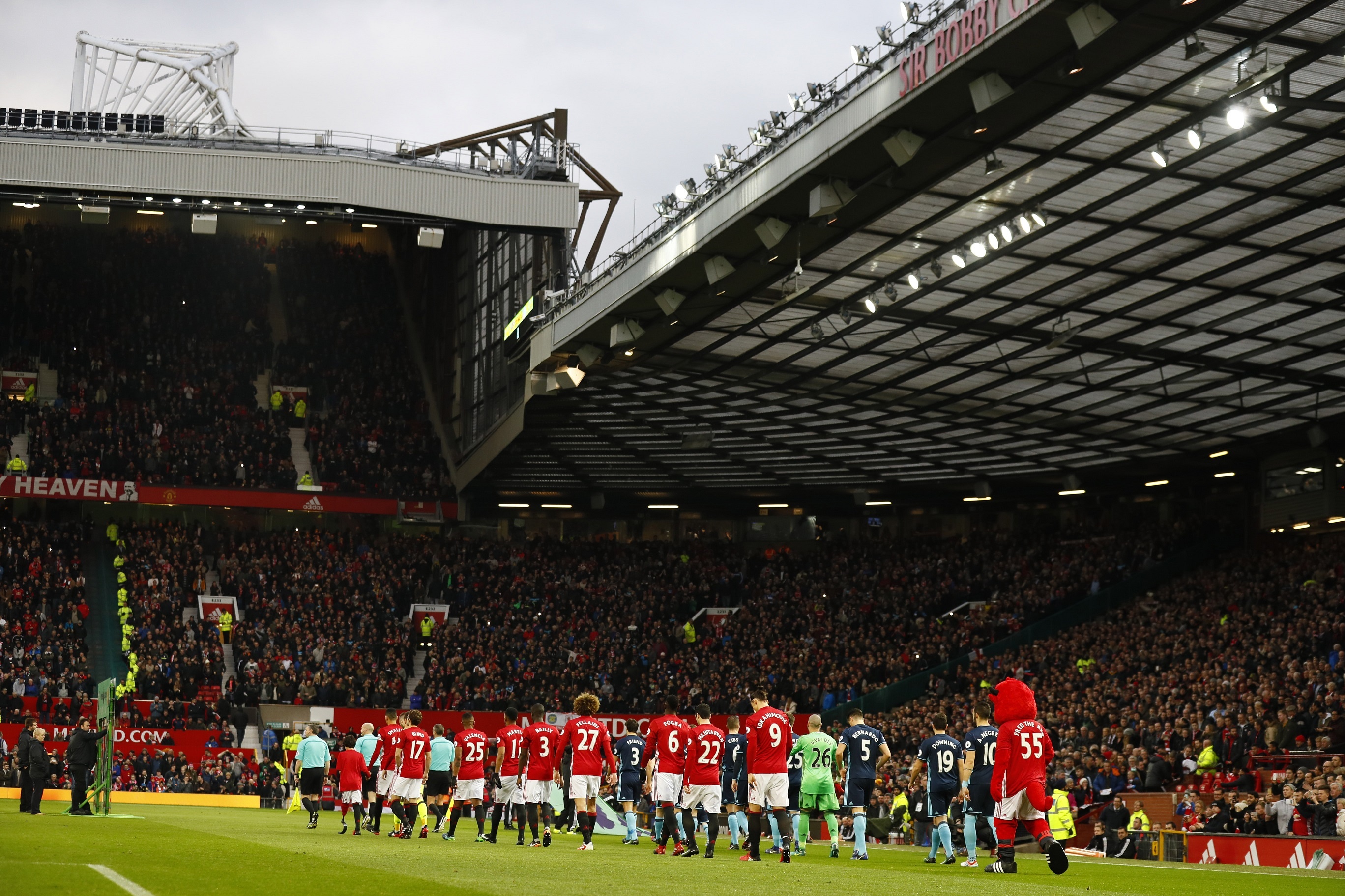 MU nguoc dong truoc Middlesbrough anh 2