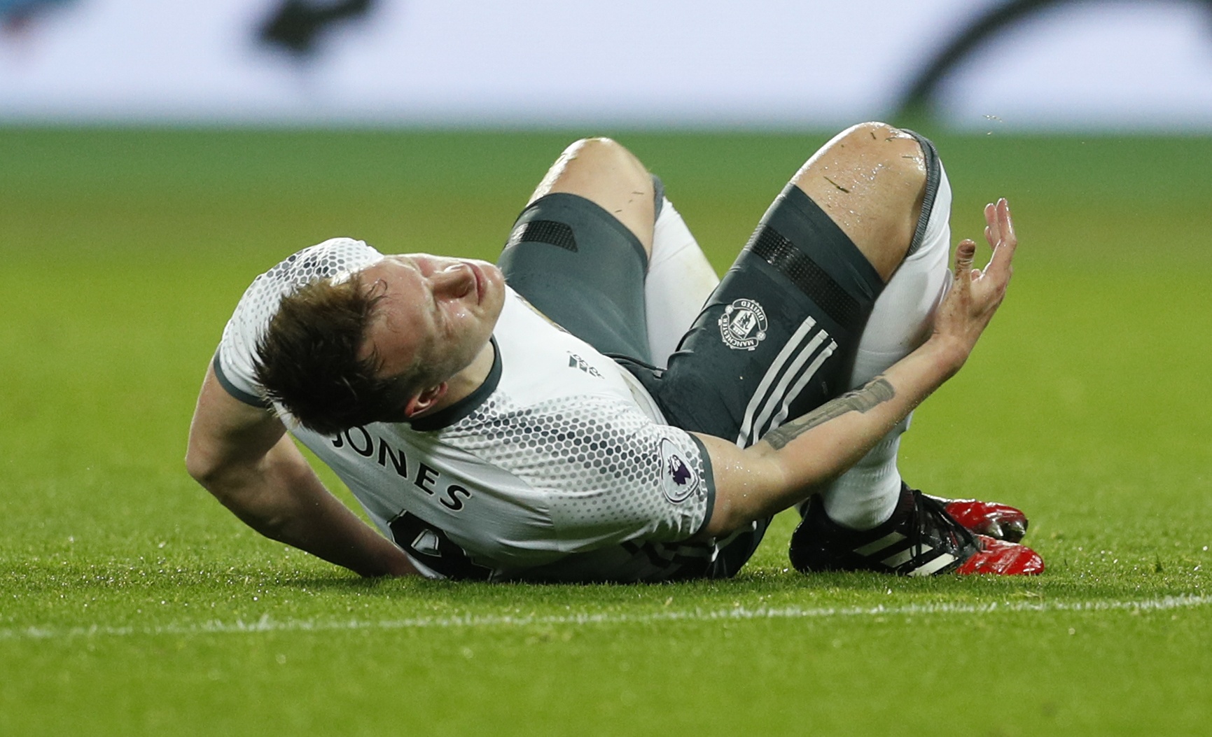 Mourinho om chat De Gea sau chien thang anh 4