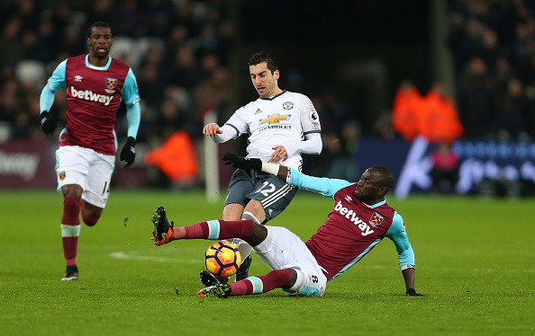 MU choi xau nhat giai Ngoai hang anh 2