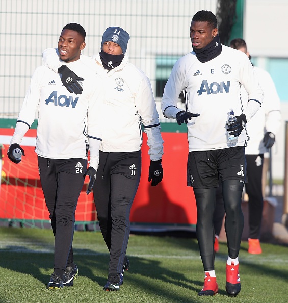 MU ra mắt áo tập mới ảnh 3 MU ra mat ao tap moi anh 3