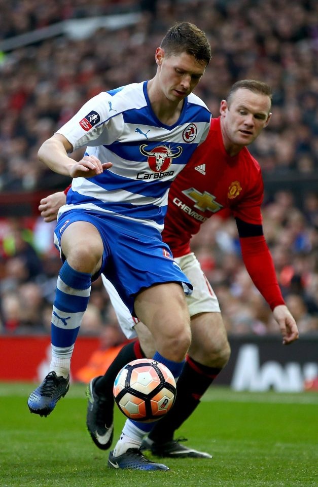 Rooney bi tu choi doi ao anh 1