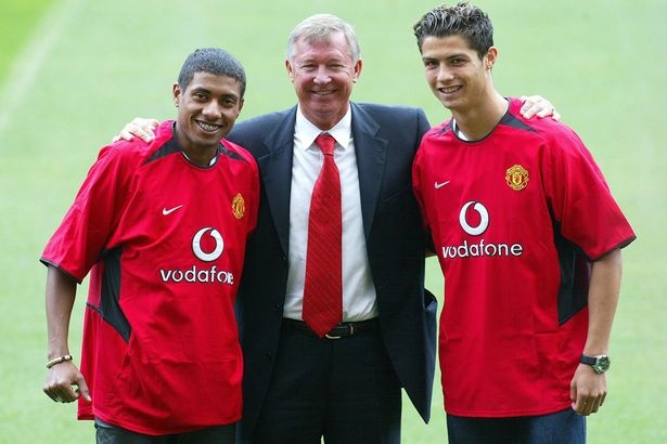 Sir Alex doi theo tung buoc di cua Ronaldo anh 9