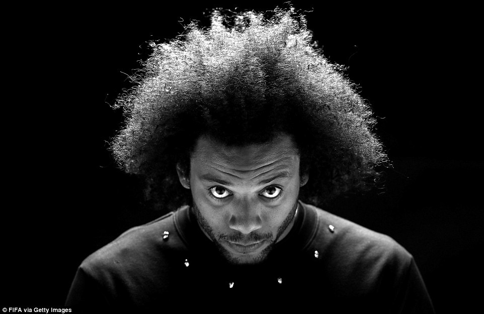 Ronaldo cuoi tinh quai vi biet se gianh giai anh 10