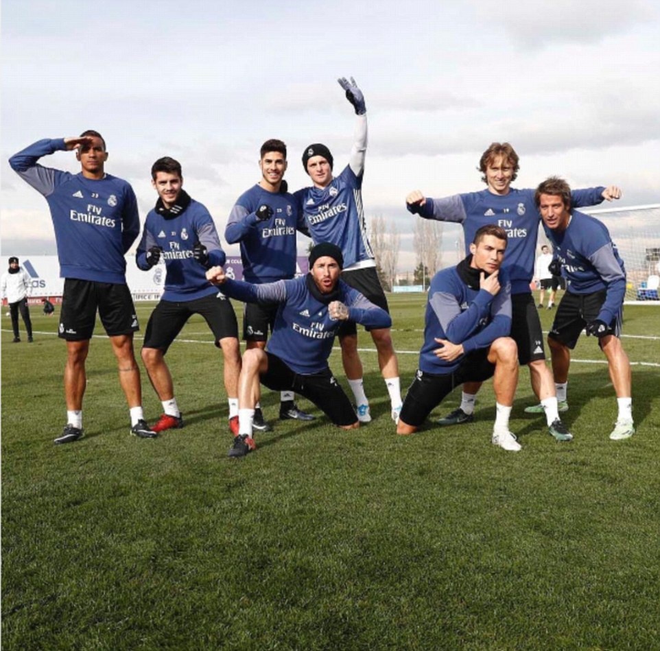 Ronaldo cuoi tinh quai vi biet se gianh giai anh 16