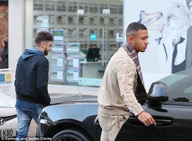 Depay lai Rolls Royce di choi voi ve mat cau co anh 1