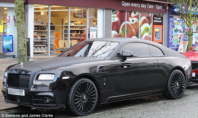 Depay lai Rolls Royce di choi voi ve mat cau co anh 3