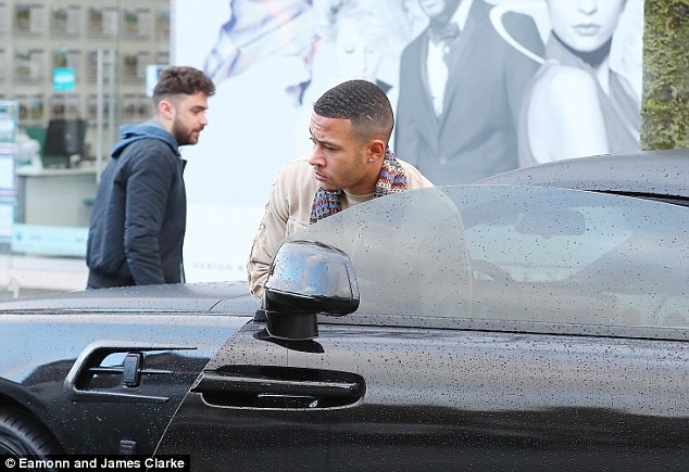 Depay lai Rolls Royce di choi voi ve mat cau co anh 4