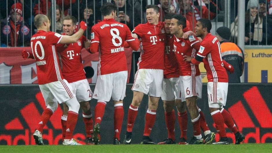 10 CLB so huu doi hinh dat gia nhat anh 2