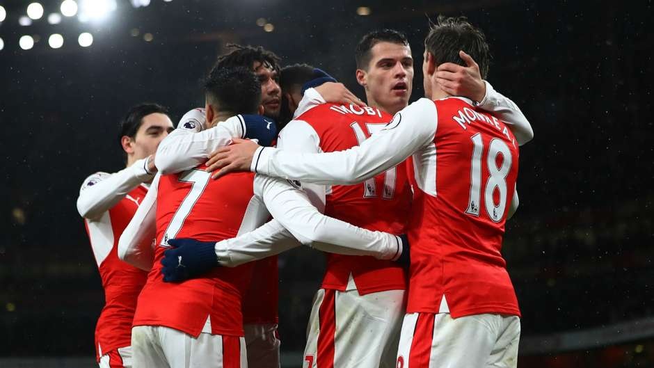 10 CLB so huu doi hinh dat gia nhat anh 5