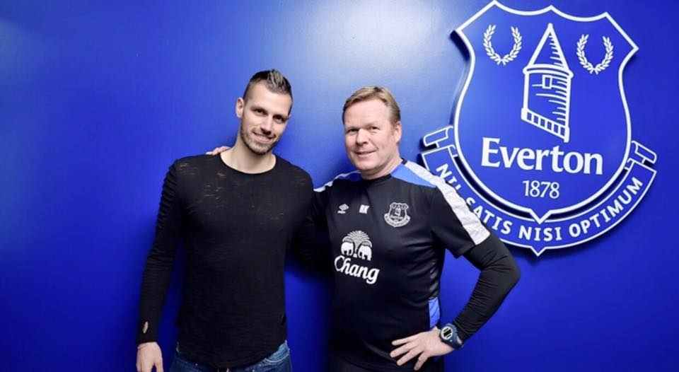 10 vụ bán cầu thủ đắt nhất lịch sử MU ảnh 1 10 vu ban cau thu dat nhat lich su MU anh 1