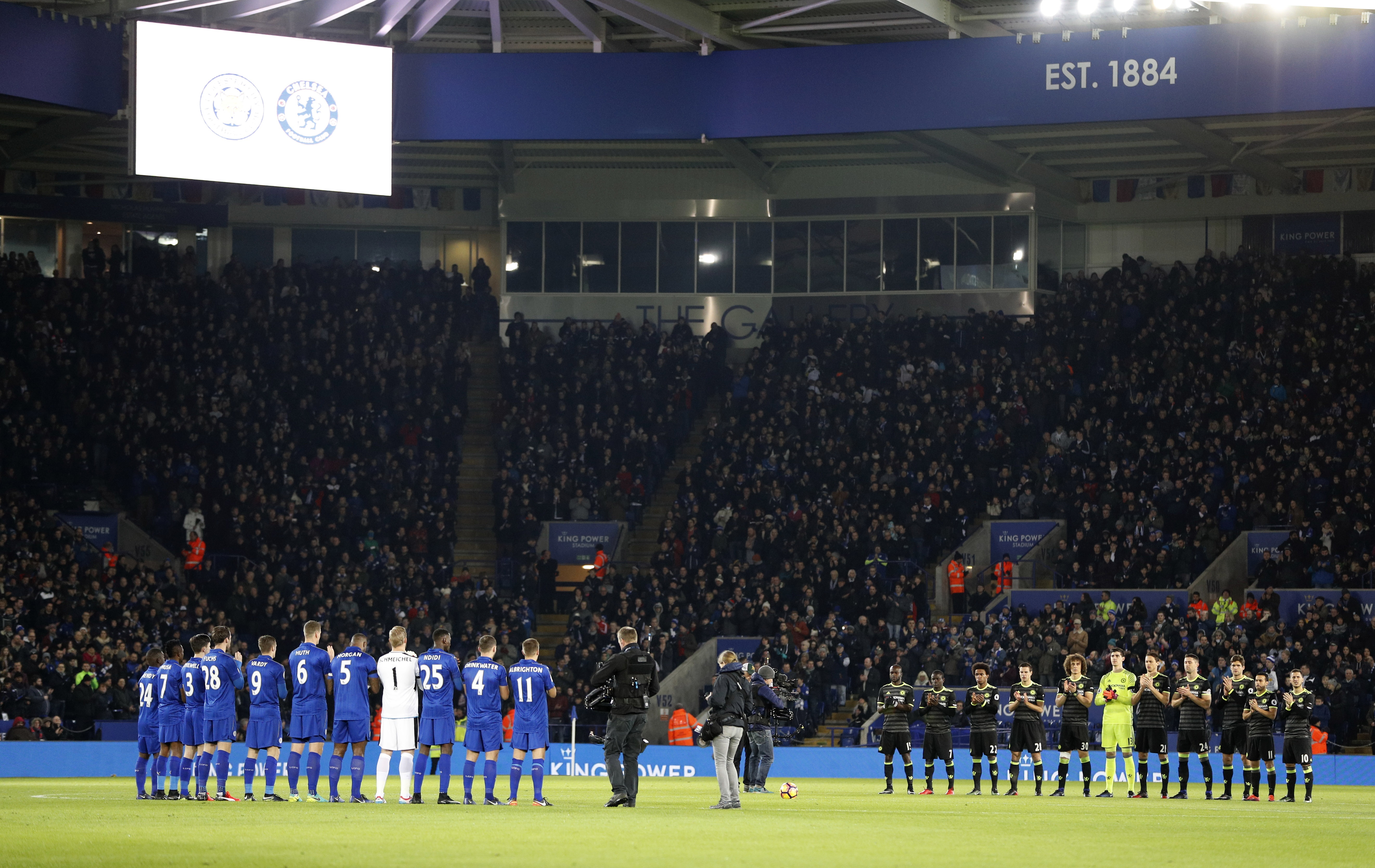 hàng thủ giúp chelsea đánh bại Leicester 3-0 ảnh 2 hang thu giup chelsea danh bai Leicester 3-0 anh 2