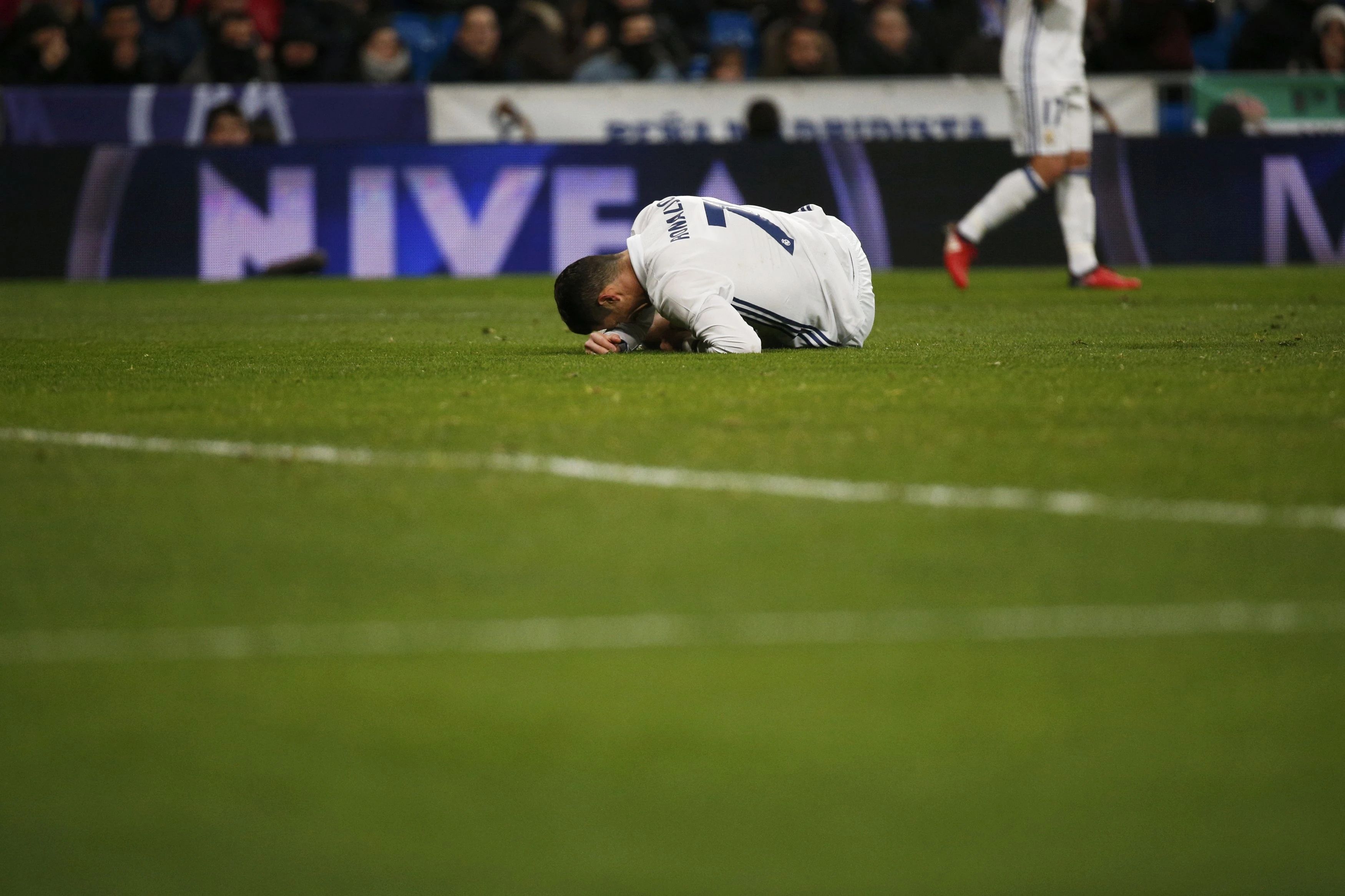 Real thua tran thu 2 lien tiep anh 10