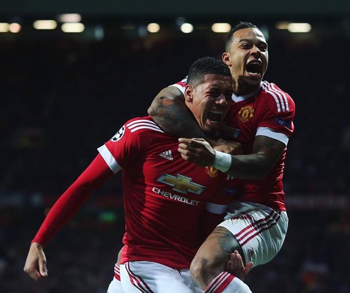 Depay to thai do chuyen nghiep voi CLB cu MU anh 11