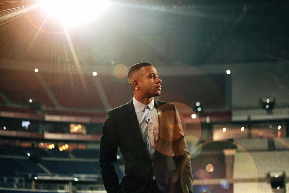 Depay to thai do chuyen nghiep voi CLB cu MU anh 6