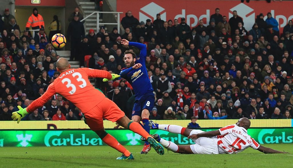 rooney di vao lich su MU anh 4