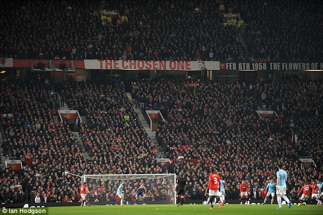 trò hề CĐV thông qua những tấm banner ảnh 3 tro he CDV thong qua nhung tam banner anh 3