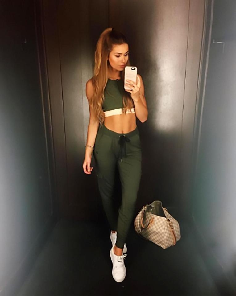 Lo ly do khien thu mon Liverpool danh mat phong do anh 4