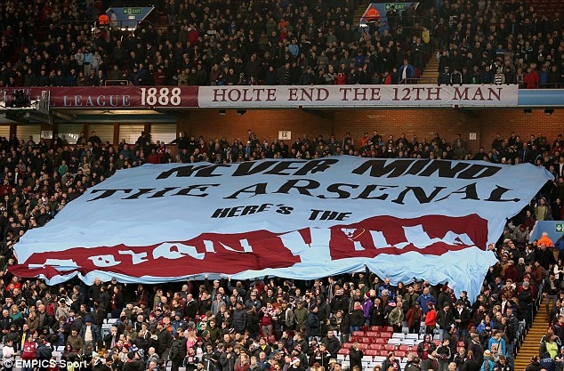 trò hề CĐV thông qua những tấm banner ảnh 6 tro he CDV thong qua nhung tam banner anh 6