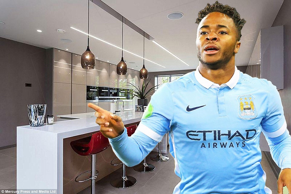 22 tuoi, Raheem Sterling tau biet thu 3,1 trieu bang hinh anh