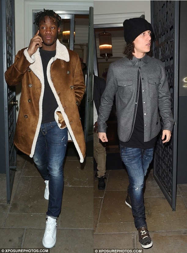 Conte dẫn học trò đi ăn sau chuỗi trận ấn tượng ảnh 5 Conte dan hoc tro di an sau chuoi tran an tuong anh 5