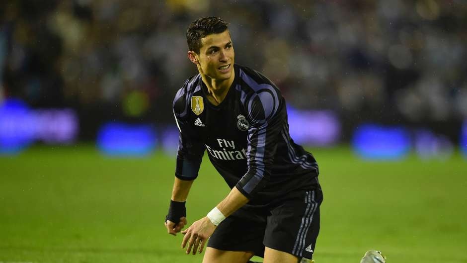 Ronaldo - ông vua dứt điểm trúng khung gỗ mùa này ảnh 12 Ronaldo - ong vua dut diem trung khung go mua nay anh 12