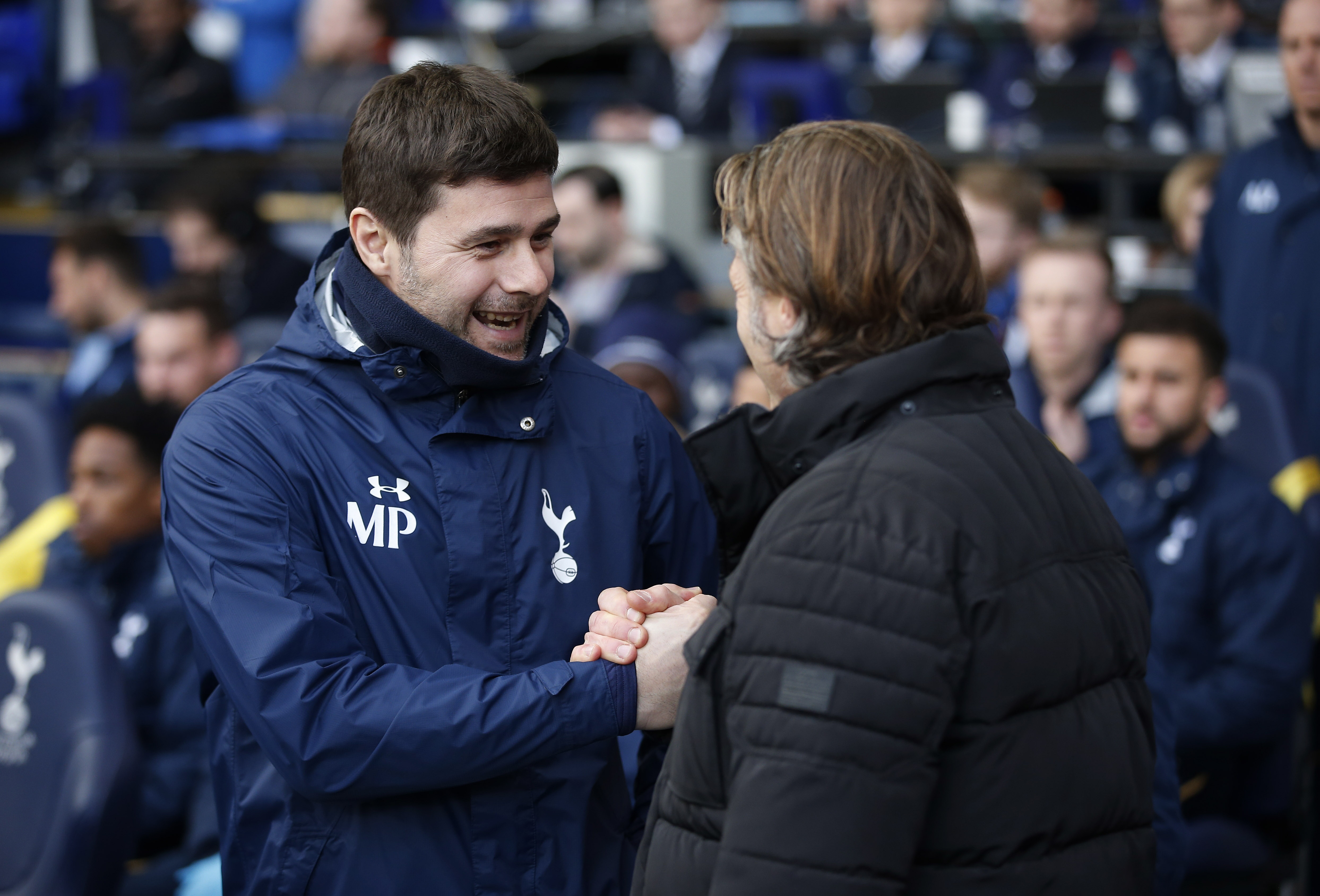 Tottenham loi nguoc dong truoc CLB hang tu anh 1