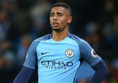 Tan binh toa sang dua Man City vao vong 5 FA Cup hinh anh