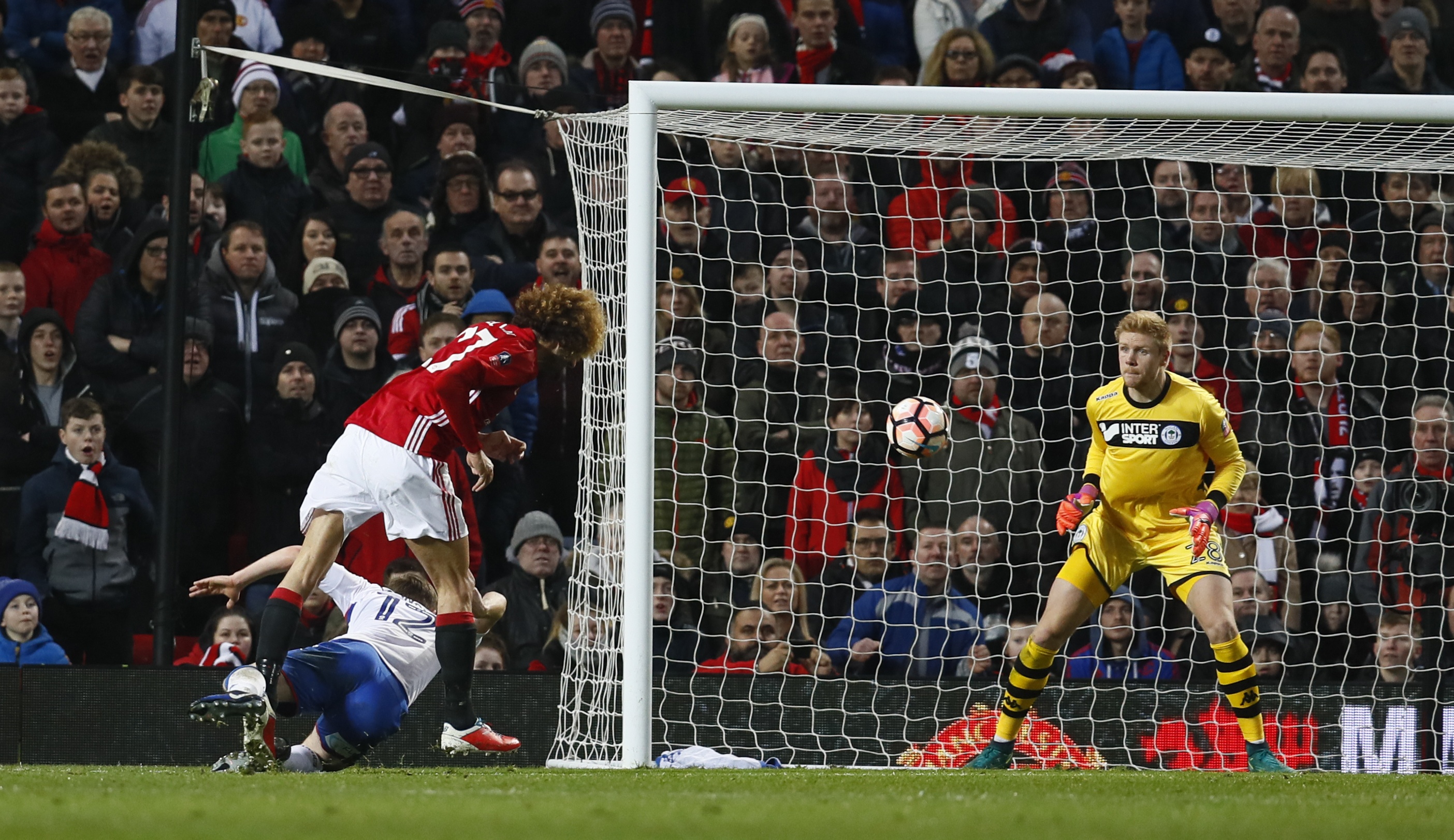 Ghe du bi toa sang dua MU vao vong 5 FA Cup anh 6