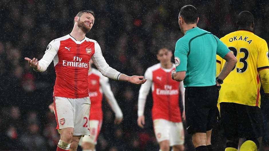 doi hinh te nhat giai ngoai hang anh 3