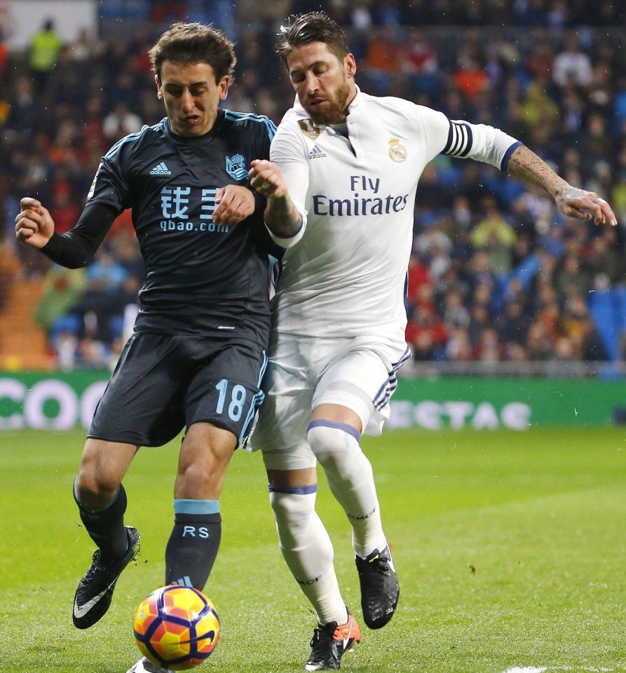 Ramos doi ao voi CDV de lay tui thit lon anh 5