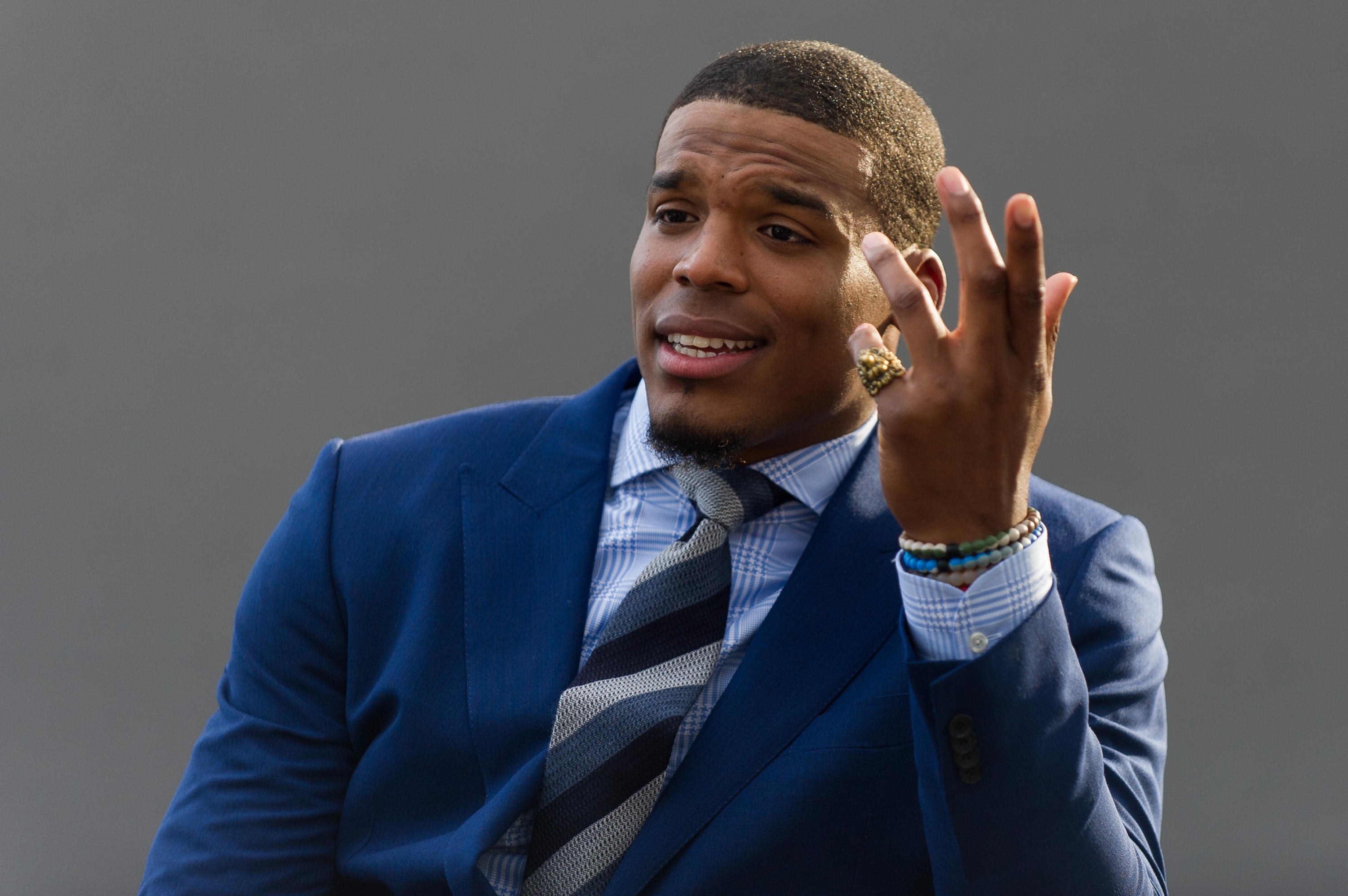 Ronaldo, Messi kiếm tiền giỏi nhất năm 2016 ảnh 4 Ronaldo, Messi kiem tien gioi nhat nam 2016 anh 4