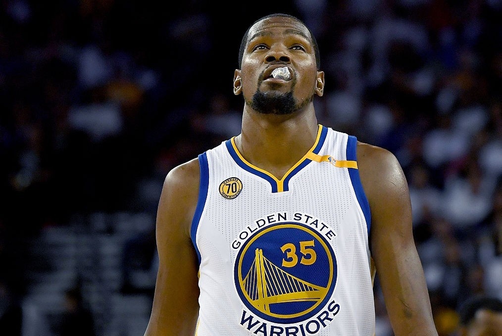 Ronaldo,  Messi kiem tien gioi nhat nam 2016 anh 6