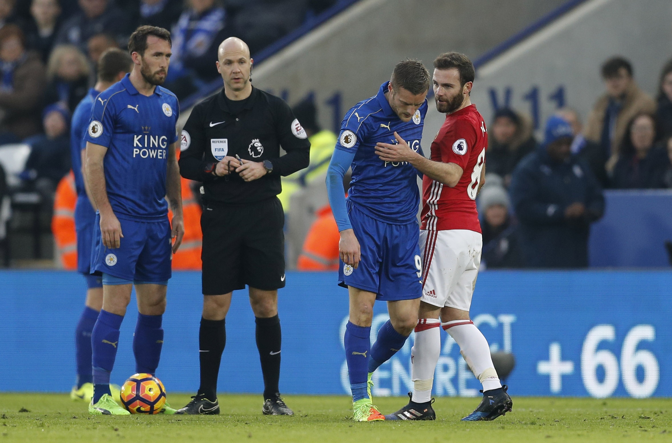 MU pha hoi nong vao top 4 anh 3